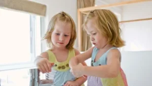 איך תגרמו לילדים לעזור במטלות הבית?