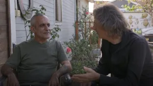 חרדת סוללה חלשה: הכירו את מרכז הגמילה למכורים לסלולרי