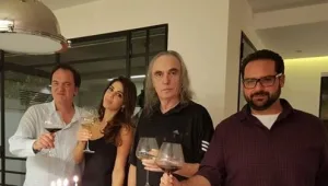 נס חנוכה: צביקה פיק בתמונה ראשונה מאז האשפוז