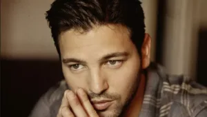 שנים אחרי "אמצע הלילה בכפר", הראל מויאל חוזר לימיו כחייל