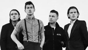 ארקטיק מאנקיז מחליפים את המיידיות בתהליך התאהבות איטי