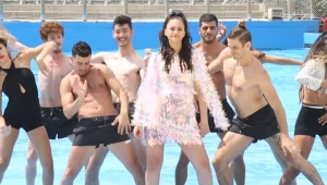 אגם בוחבוט: "בדור שלי כבר לא עושים עניין מנטייה מינית"