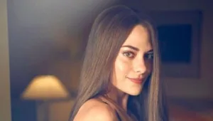 מחולון ל"הפמליה": ענבר לביא כבשה את צמרת הטלוויזיה האמריקנית