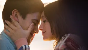 איך אליאנה תדהר שומרת על מראה רענן כל היום?