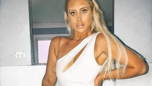 למדה לאהוב את הצלוליט שלה והפכה לגורו