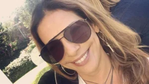 שרון חזיז שהחלימה מסרטן משיקה סלון יופי לחולים