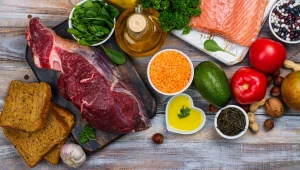 לאכול הכל ב-8 שעות: הדיאטה שמשגעת את העולם