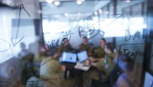 בעקבות איום הסייבר המתגבר מהחמאס: חיילים פיתחו אלגוריתם המזהה פרופילים מזוייפים ברשתות חברתיות