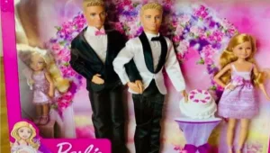 אמרו להם קן: המחווה המדהימה של יצרנית "ברבי" לזוג הגאה