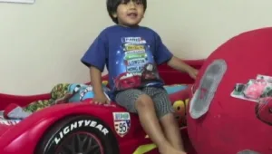 כיצד הפך ילד בן 6 למיליונר בזכות סרטונים שהעלה ליוטיוב?