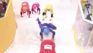 החליקו על כל הראש: השעשועון היפני המשוגע הזה כובש את הרשת