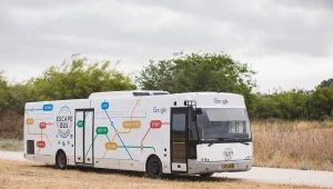 רק בישראל: ביקרנו באוטובוס הבריחה הראשון בעולם של גוגל
