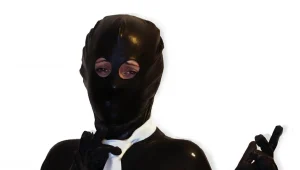 השחורה נחשפת: הכירו את לוחמת הצדק נגד הטרדות נשים ברשת