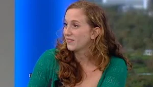 ללא מילים: השחקנית שהפכה לכוכבת רשת בזכות שפת הסימנים