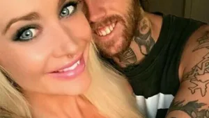 מזוויע: החזיק את הדוגמנית האוסטרלית כבת ערובה, התעלל ושיתף ברשתות חברתיות