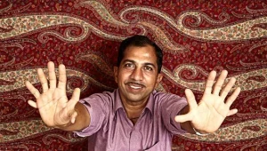 שיא גינס: האיש הזה נולד עם 28 אצבעות