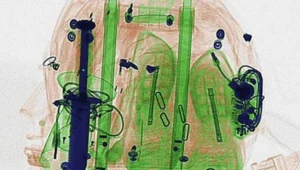 מזהים את החפץ המסוכן במזוודה?