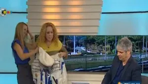 אורלי וגיא: לרגל כנס החלל הישראלי אורלי מודדת חליפת חלל. צפו