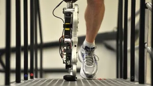 המדע הבדיוני בשירות הרפואה: נכים או  בעלי כוחות על?