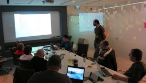 בזמן שהממשלה רוצה לייבא עובדים: הכירו את המיזם שמחזיר בני 50+ למעגל העבודה בהייטק