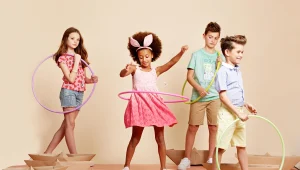 אביב הגיע: מה ילבשו הילדים בעונה הקרובה?