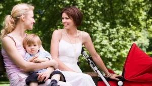 טרנד: חד הוריות גרות יחד כדי לחסוך