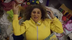 מיכל גבריאלוב בשיר פארודי על קשיי ההורות
