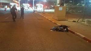 פלסטיני ניסה לדקור מאבטח במחסום סמוך לטולכרם – ונורה למוות
