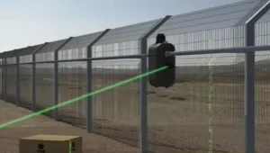 מי צריך כלבי שמירה? יש רובוטגארד!