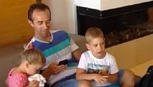 פליטים בארצם