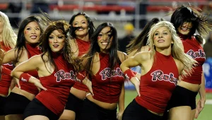 רוקדים עם פדחנים