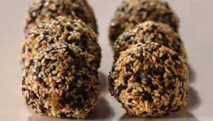 כדורי עוף בציפוי שומשום