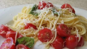 ספגטי עם עגבניות שרי