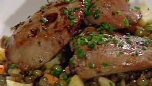 כבדי עוף עם עדשים