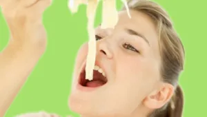 בלי לחם ועוגות: תזונה ללא גלוטן וסוכר