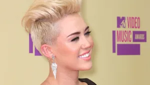 סדר יום חדש: סודות היופי של המפורסמות נחשפים