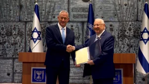 גנץ קיבל המנדט: "אעשה כל מאמץ כדי להרכיב ממשלת פיוס לאומי"