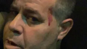 החשוד בתקיפת עיתונאי "ישראל היום" - הורשע בהריגת צעיר ב-2011