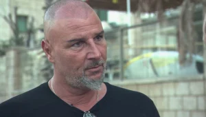 ב"שישי": החיים החדשים של איציק זוהר - אחרי שכיסה את חובותיו