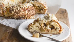 מתכון לחישוק תפוחי עץ בבצק כרוך