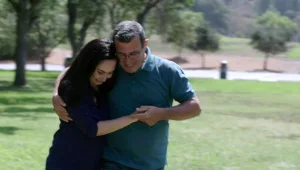 אחרי 32 שנה: "פלורה שלי, מצאתי אותך, אני אבא שלך"