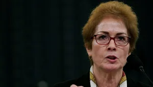 שגרירת ארה"ב בקייב לשעבר העידה נגד טראמפ: "חשה מאויימת"