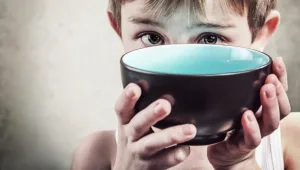 הלמ"ס לקראת יום הילד הבינ"ל: כ-200 אלף ילדים מוכרים כנזקקים