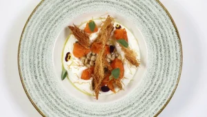 מוס לאבנה עם קדאיף של דנה שחר