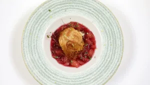 כדורי קדאיף במילוי גבינות על ריבת נקטרינות של אדי בגין