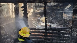 מות הגבר בשריפה ברמלה: אחד מכיווני החקירה שנבדקים - חשד לרצח