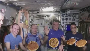 העוגייה המעופפת: תנור אפייה ראשון מסוגו יישלח לחלל