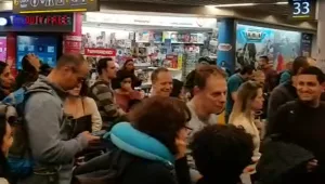 מטוס נפגע מברק בדרכו לת"א - טיסה מישראל לווינה נדחתה
