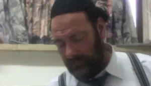 מחר: החרדי שנחשד בהונאת נשים כשהבטיח כסף רב - עבור ילדיהן