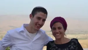 לאחר שאשתו נהרגה בכביש 90 – האלמן נפגש עם הנהג הפוגע